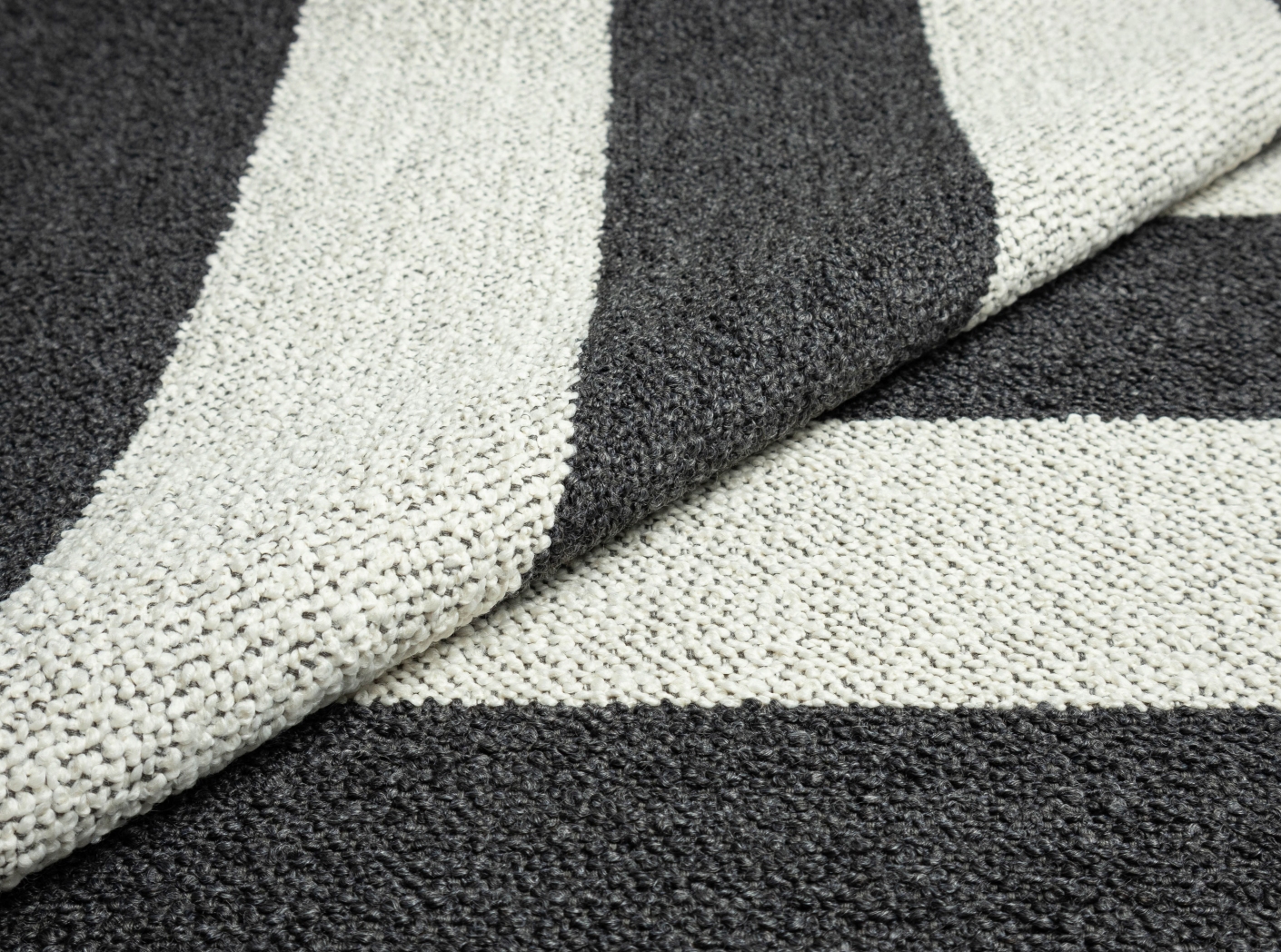 Barnum Stripe - 21 Lana/Anthracit